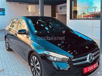 Usado Mercedes B180 116 CV (85 kW) 2022 Negro Monovolumen
