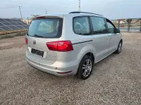 Usado Seat Alhambra Reference 140 CV (102 kW) 2011 Gris / plata Monovolumen