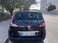 Usado Renault Scénic III Dynamique 130 CV (95 kW) 2009 Negro Monovolumen