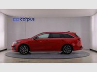 Usado Kia Ceed GT GT-Line 140 CV (102 kW) 2020 Track red (sólido) Familiar
