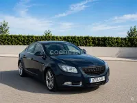 Usado Opel Insignia Sport 220 CV (161 kW) 2011 Azul Berlina