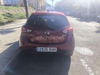 Käytetty Mazda 2 90 HP (66 kW) 2018 Punainen Sedan