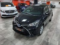 Usado Toyota Yaris Hybrid Advance 99 CV (72 kW) 2017 Negro Utilitario