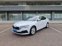 Usado Skoda Octavia Ambition 150 CV (110 kW) 2023 Blanco Utilitario