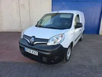 Usado Renault Kangoo 90 CV (66 kW) 2019 Blanco Monovolumen