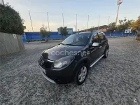 Usado Dacia Sandero Stepway 90 CV (66 kW) 2012 Gris / plata Berlina