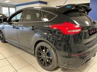 Usado Ford Focus RS 350 CV (257 kW) 2018 Negro Berlina