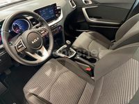 Usado Kia Ceed 100 CV (73 kW) 2022 Rojo Utilitario