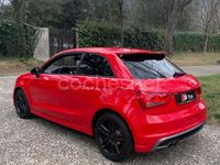 Usado Audi A1 Attraction 122 CV (89 kW) 2011 Rojo Utilitario