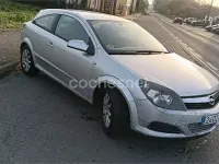 Usado Opel Astra GTC Enjoy 90 CV (66 kW) 2007 Gris / plata Berlina