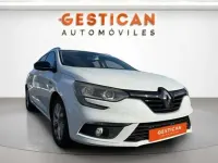 Usado Renault Mégane GrandTour Zen 116 CV (85 kW) 2019 Blanco Familiar