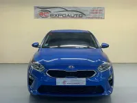 Usado Kia Ceed 100 CV (73 kW) 2019 Azul Utilitario