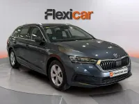 Usado Skoda Octavia Ambition 150 CV (110 kW) 2020 Gris Berlina