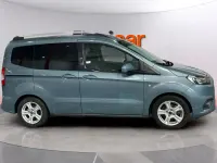 Usado Ford Tourneo Courier Trend 100 CV (73 kW) 2019 Gris Monovolumen