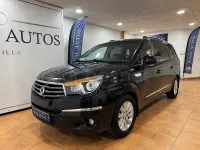 Usado SsangYong Rodius Limited 155 CV (114 kW) 2015 Negro Monovolumen