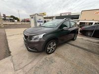 Usado Peugeot 2008 Allure 131 CV (96 kW) 2019 Gris / plata SUV