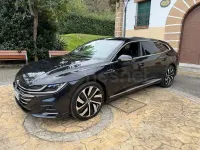 Usado VW Arteon R-line 150 CV (110 kW) 2023 Negro Familiar