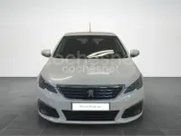 Usado Peugeot 308 Allure 100 CV (73 kW) 2019 Blanco Berlina
