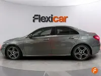 Usado Mercedes A180 136 CV (100 kW) 2023 Gris Berlina