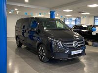 Usado Mercedes V250 190 CV (139 kW) 2023 Plata brillante metalizada Monovolumen