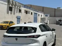 Usado Peugeot 308 Allure 130 CV (95 kW) 2022 Blanco Berlina