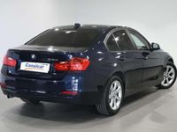 Używany BMW 318 143 KM (105 kW) 2015 Niebieski Sedan/Limuzyna