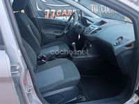 Usado Ford Fiesta Trend 68 CV (50 kW) 2010 Gris / plata Berlina