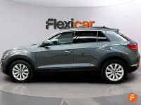Usado VW T-Roc Advance 150 CV (110 kW) 2021 Amarillo SUV