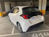 Usado Toyota Yaris Hybrid Active 116 CV (85 kW) 2025 Blanco Berlina