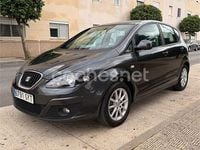 Usado Seat Altea Style 105 CV (77 kW) 2010 Negro Monovolumen