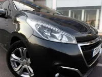 Usado Peugeot 208 Access 82 CV (60 kW) 2016 Negro Utilitario