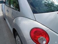Begagnad VW New Beetle 105 HK (77 kW) 2006 Vit Halvkombi