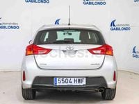 Usado Toyota Auris Active 132 CV (97 kW) 2014 Gris / plata Berlina