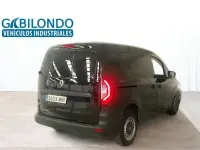 Usado Renault Kangoo 95 CV (69 kW) 2023 Negro Monovolumen