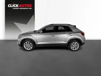 Usado VW T-Roc Life 110 CV (80 kW) 2023 Gris / plata SUV
