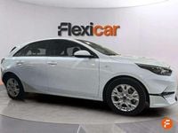 Usado Kia Ceed 101 CV (74 kW) 2022 Blanco Utilitario