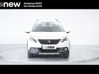 Usado Peugeot 2008 Allure 120 CV (88 kW) 2017 Blanco SUV