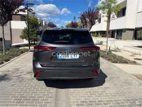Usado Toyota Highlander Advance 246 CV (180 kW) 2022 Gris / plata SUV