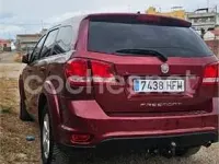 Usado Fiat Freemont Urban 170 CV (125 kW) 2011 Granate SUV