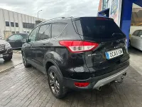 Usado Ford Kuga Trend 120 CV (88 kW) 2014 Negro SUV