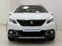 Usado Peugeot 2008 Allure 100 CV (73 kW) 2017 Blanco SUV