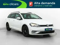Usado VW Golf VII Advance 125 CV (91 kW) 2018 Blanco Familiar