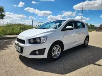 Usado Chevrolet Aveo LT 86 CV (63 kW) 2013 Blanco Berlina