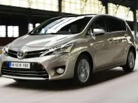 Usado Toyota Verso Active 126 CV (92 kW) 2013 Blanco Monovolumen