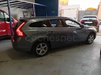 Usado Volvo V60 Momentum 120 CV (88 kW) 2018 Gris / plata Familiar