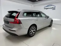 Usado Volvo V60 Core 197 CV (144 kW) 2023 Gris Familiar