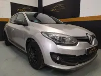 Usado Renault Mégane III Life 115 CV (84 kW) 2013 Gris / plata Berlina