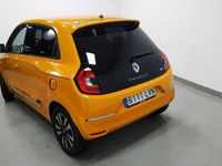 Usado Renault Twingo Zen 60 kW (82 CV) 2021 Amarillo Utilitario