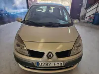 Usado Renault Scénic II Dynamique 130 CV (95 kW) 2007 Beige Monovolumen