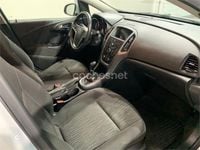 Usado Opel Astra Business 140 CV (102 kW) 2016 Blanco Familiar